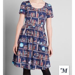 What’s the scoop 📚 Dress